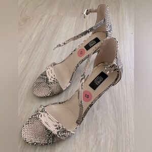 Jones New York Heels